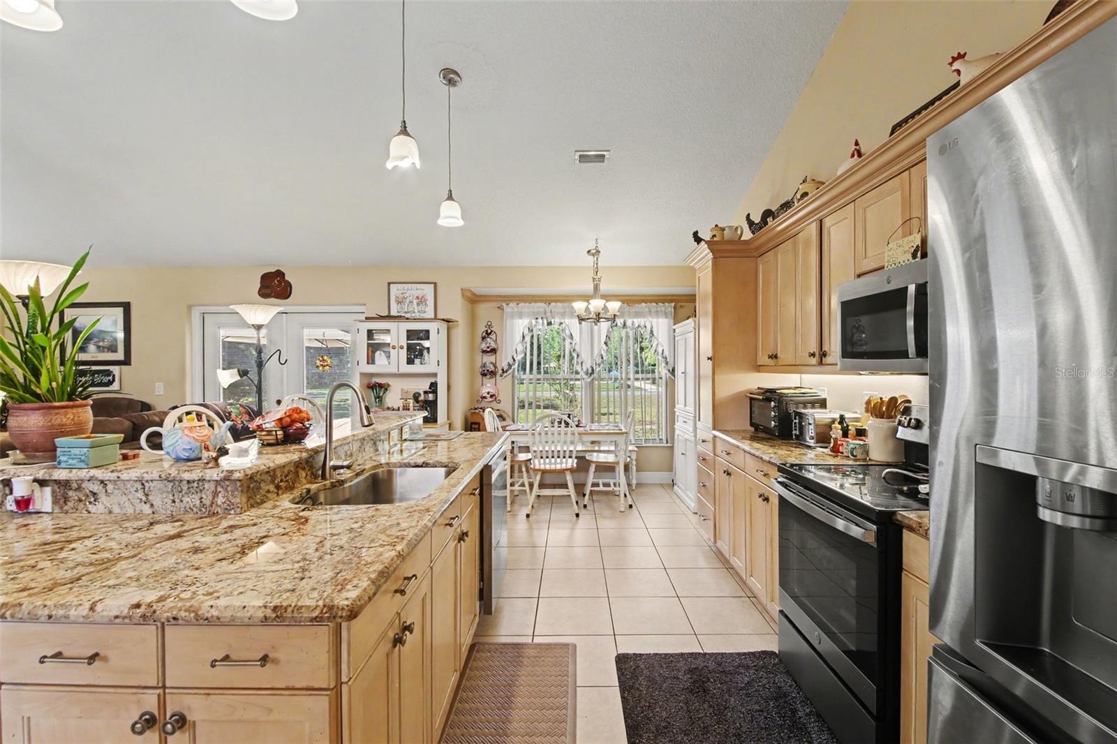 OAKLAND SHORES - Residential