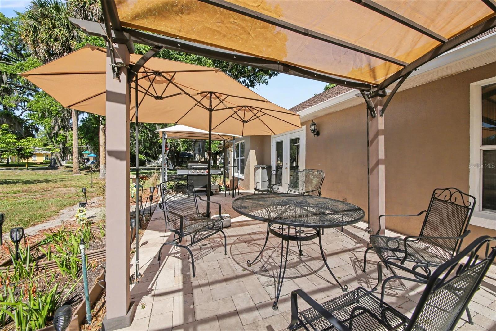 OAKLAND SHORES - Residential