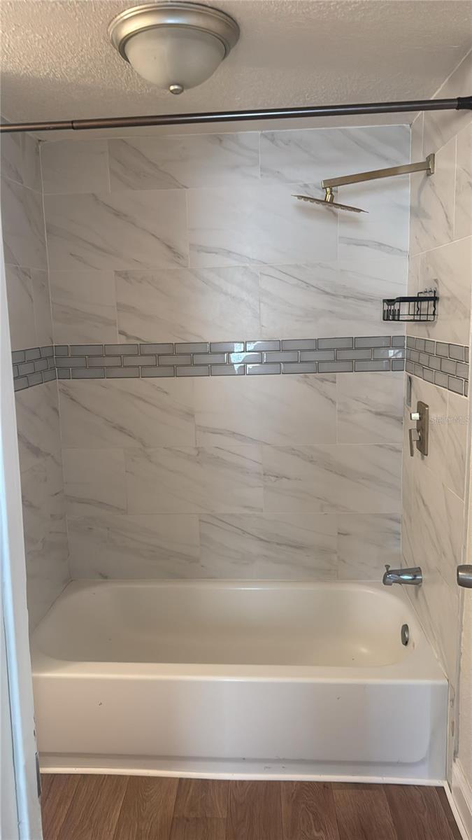 MISSOURI PARK - Residential Lease