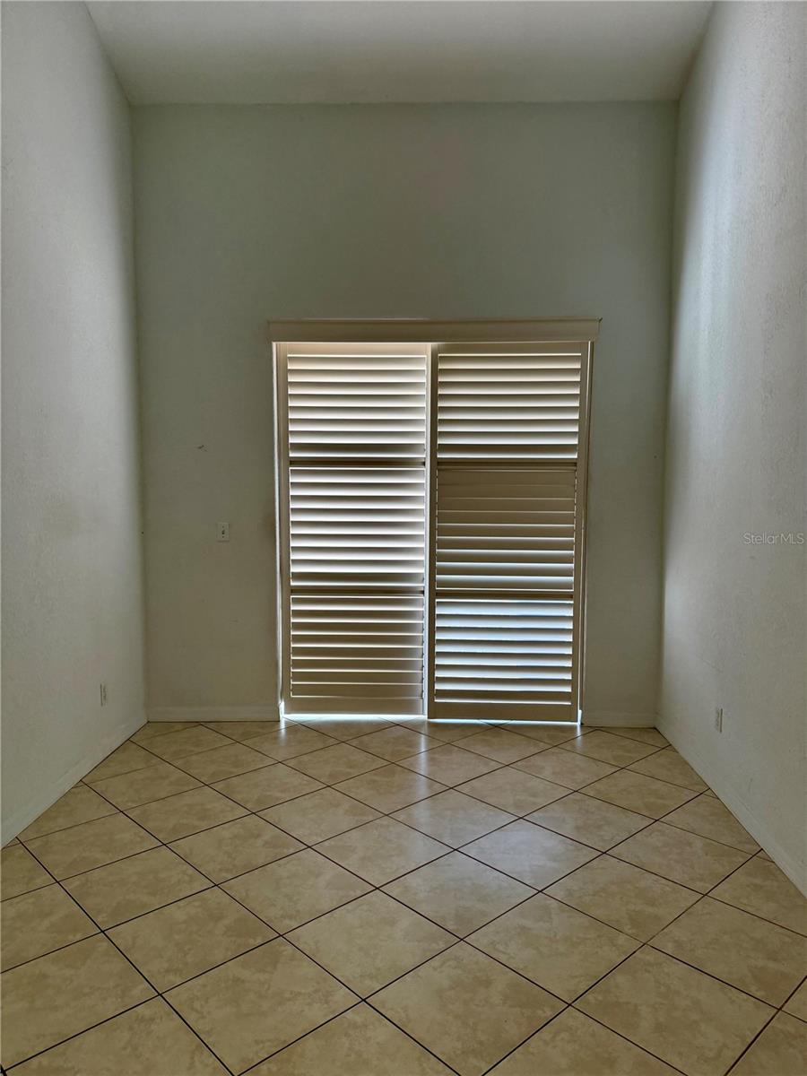 WILLOW LAKE - Residential