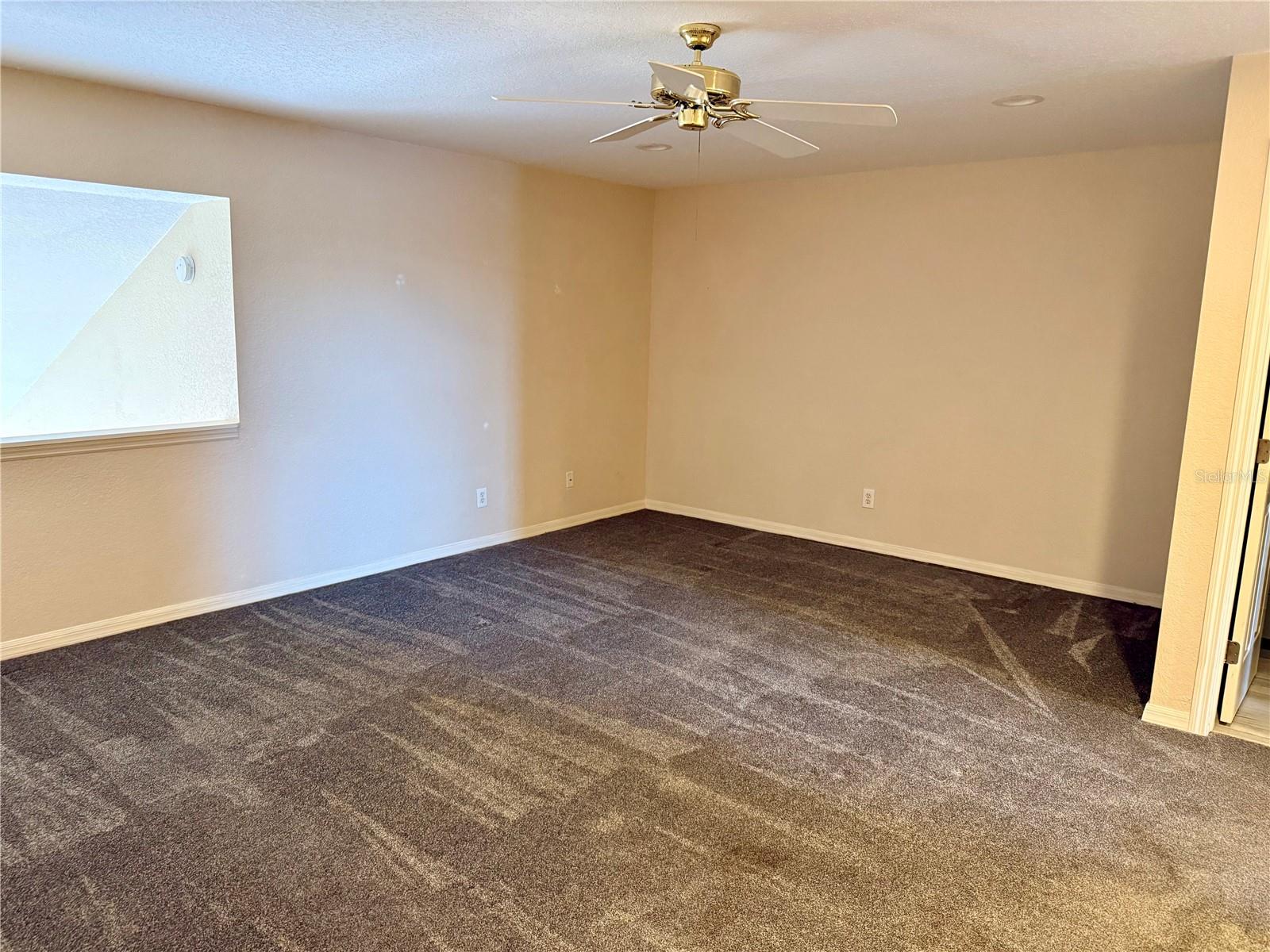 WILLOW LAKE - Residential