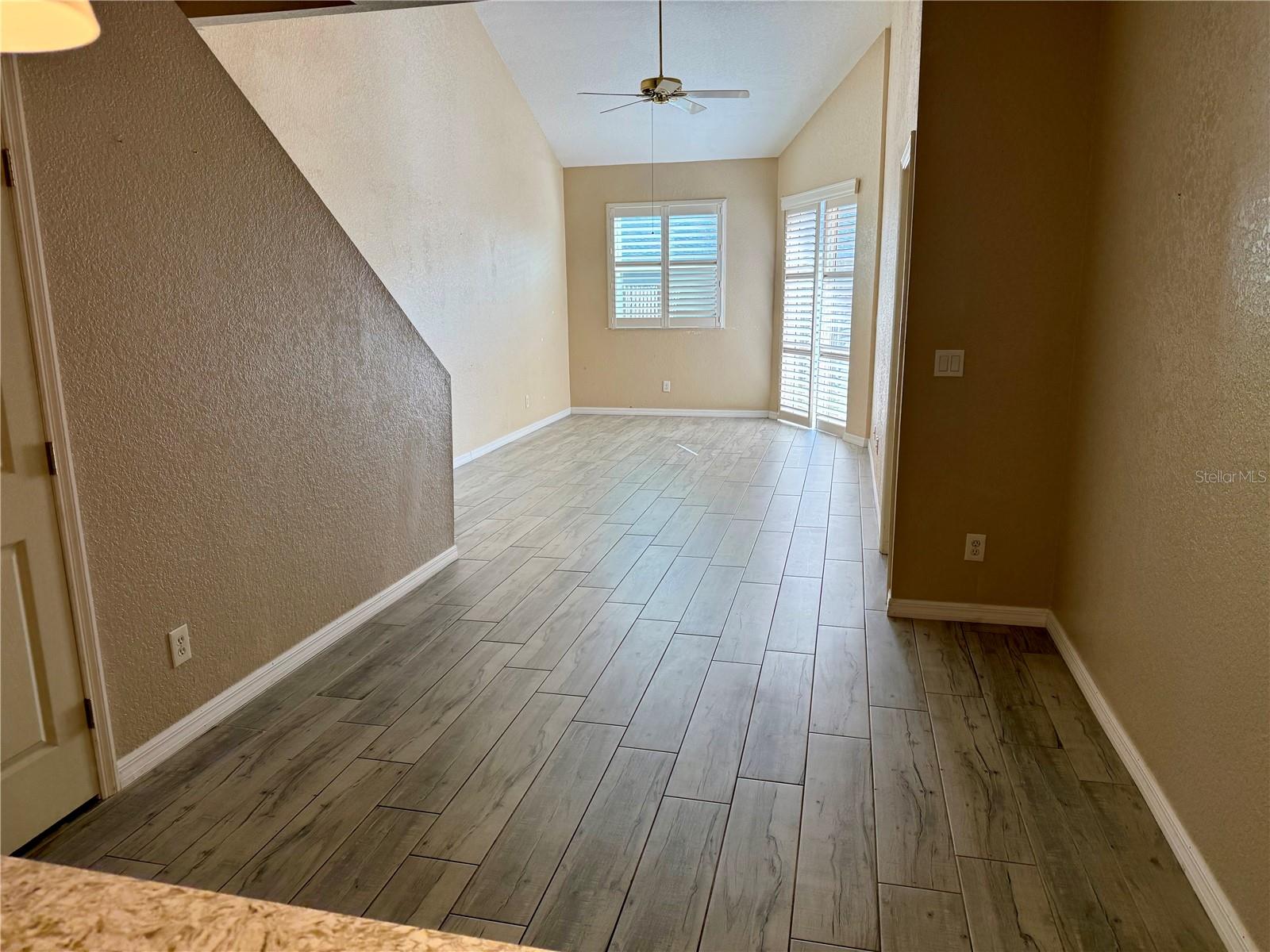 WILLOW LAKE - Residential