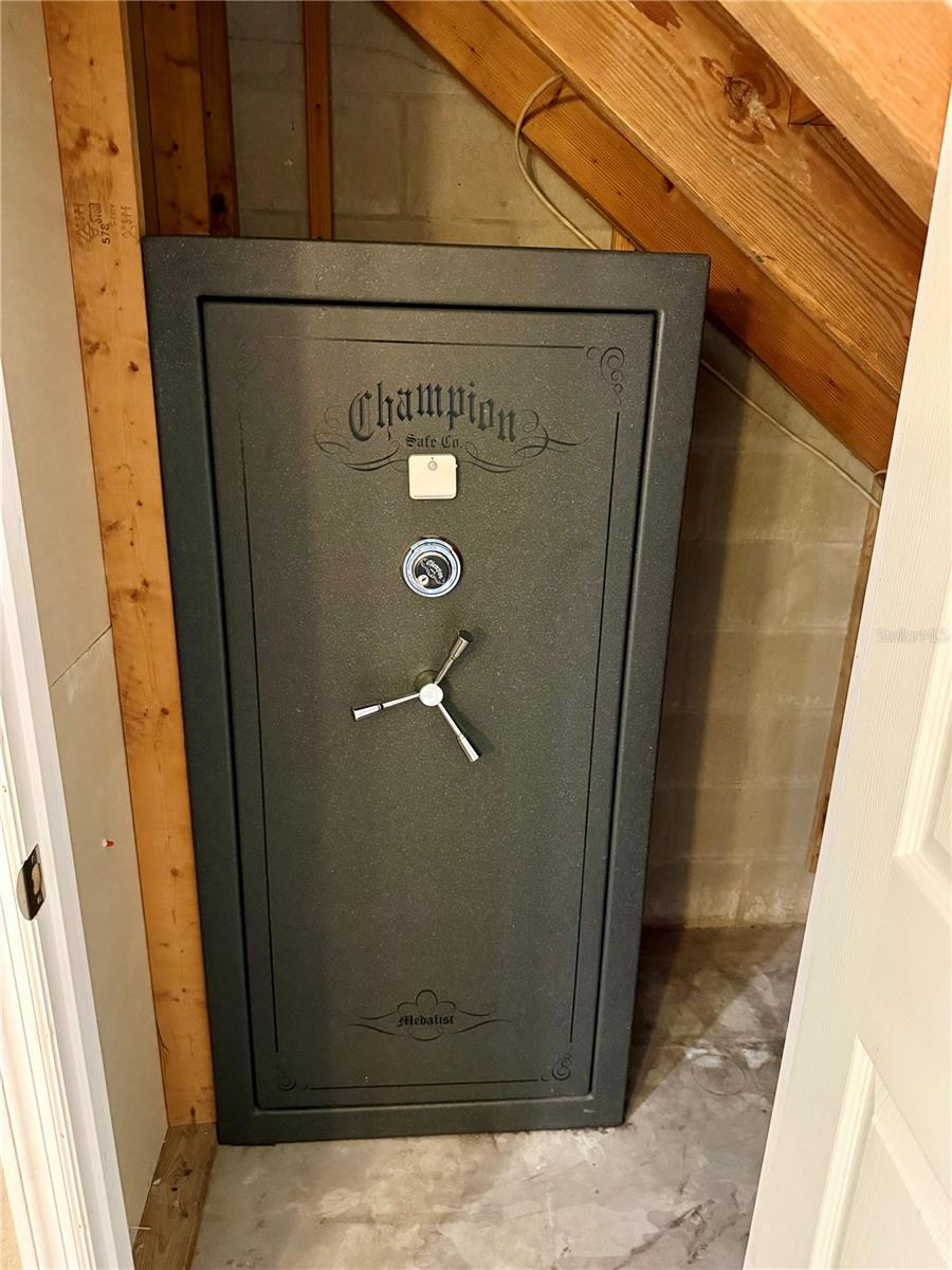 WILLOW LAKE - Residential