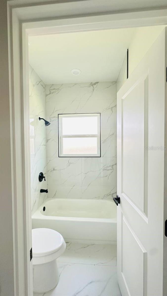 MARION OAKS - Residential