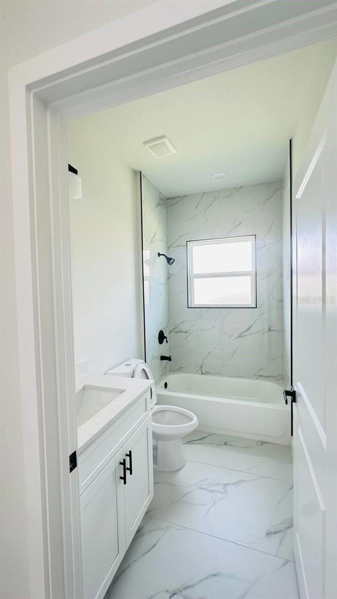 MARION OAKS - Residential