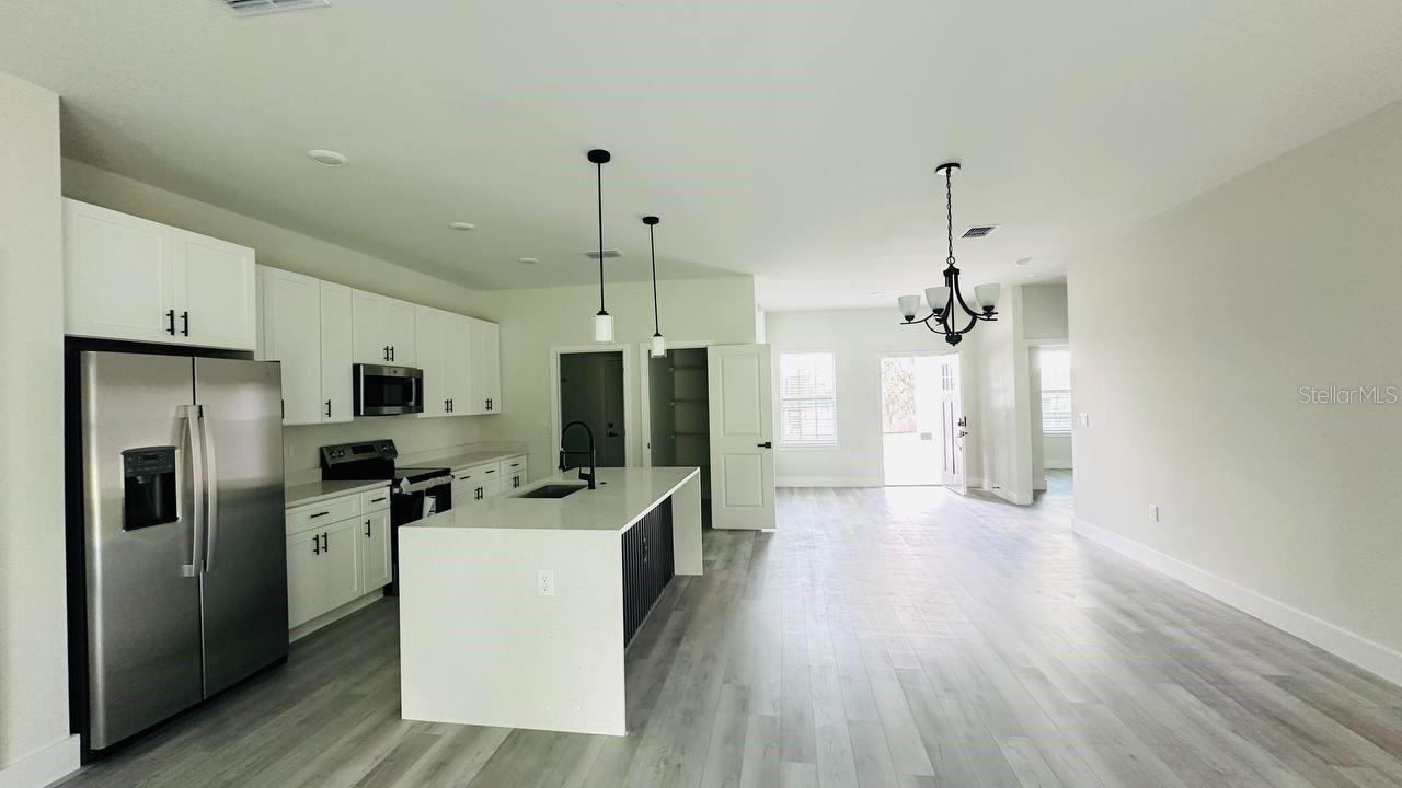 MARION OAKS - Residential