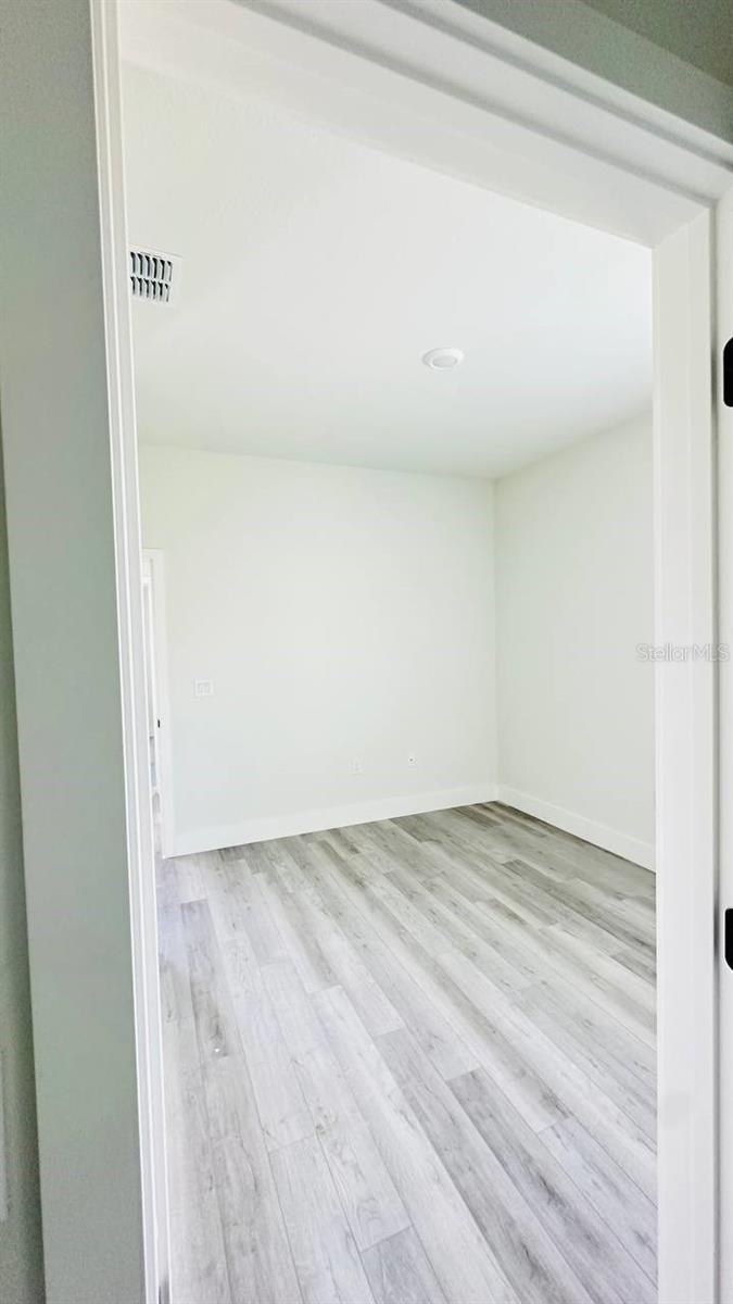 MARION OAKS - Residential