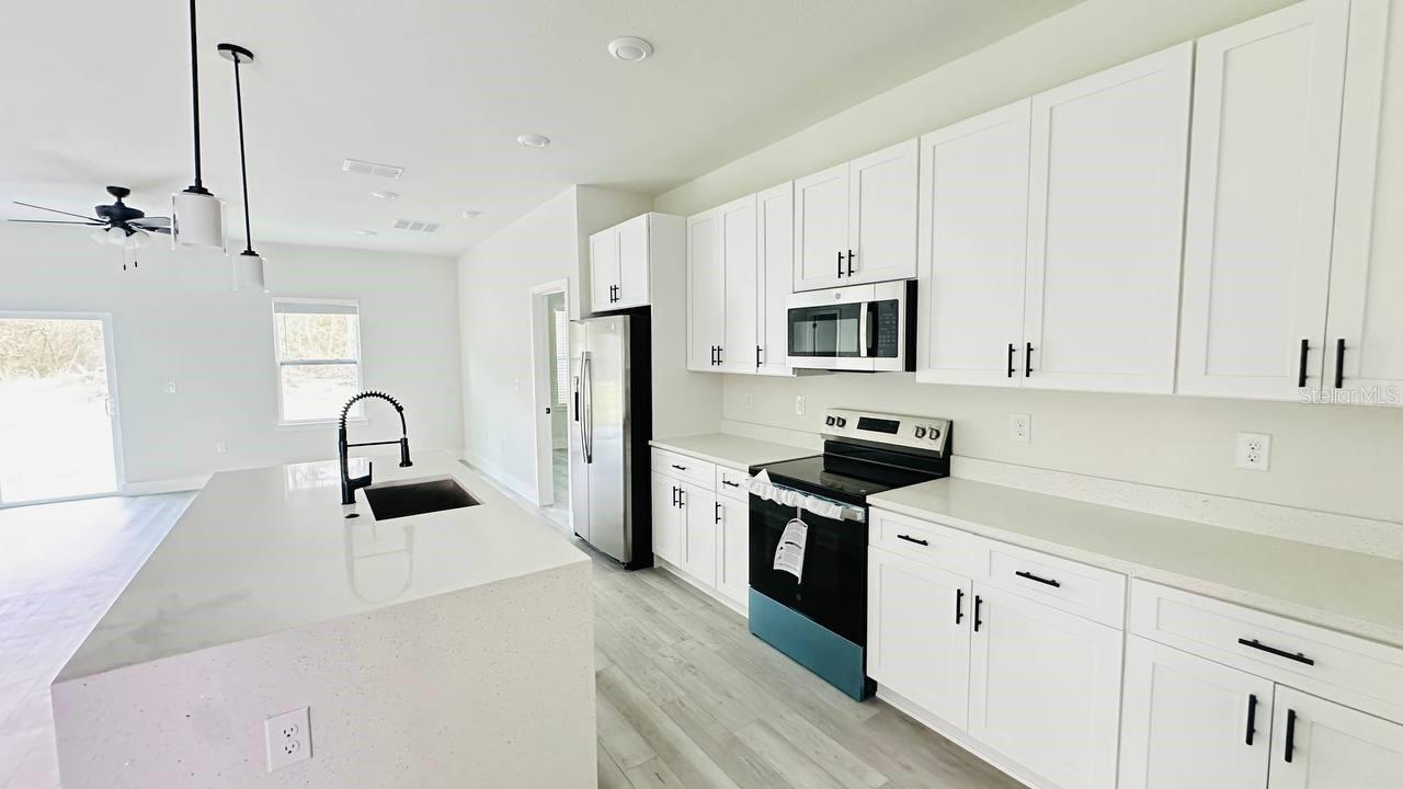 MARION OAKS - Residential