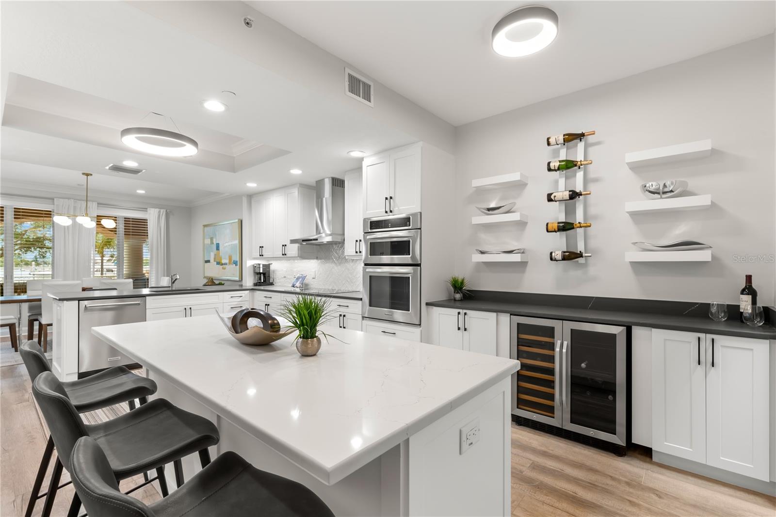 VINOY PLACE CONDO - Residential