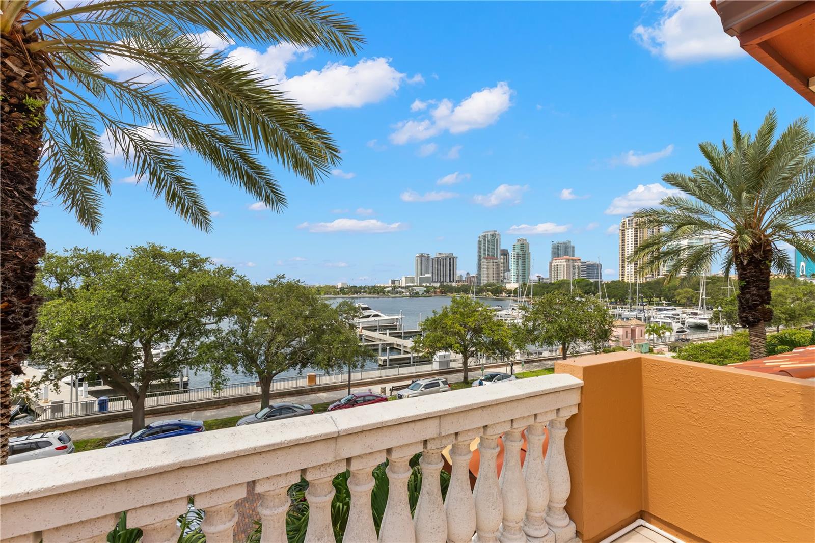 VINOY PLACE CONDO - Residential