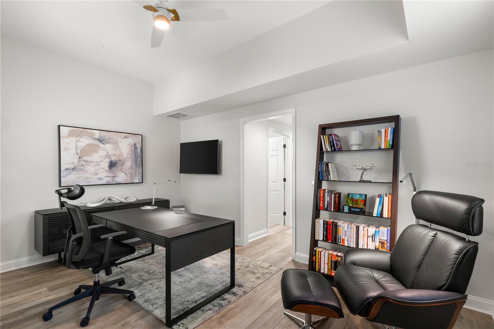 VINOY PLACE CONDO - Residential