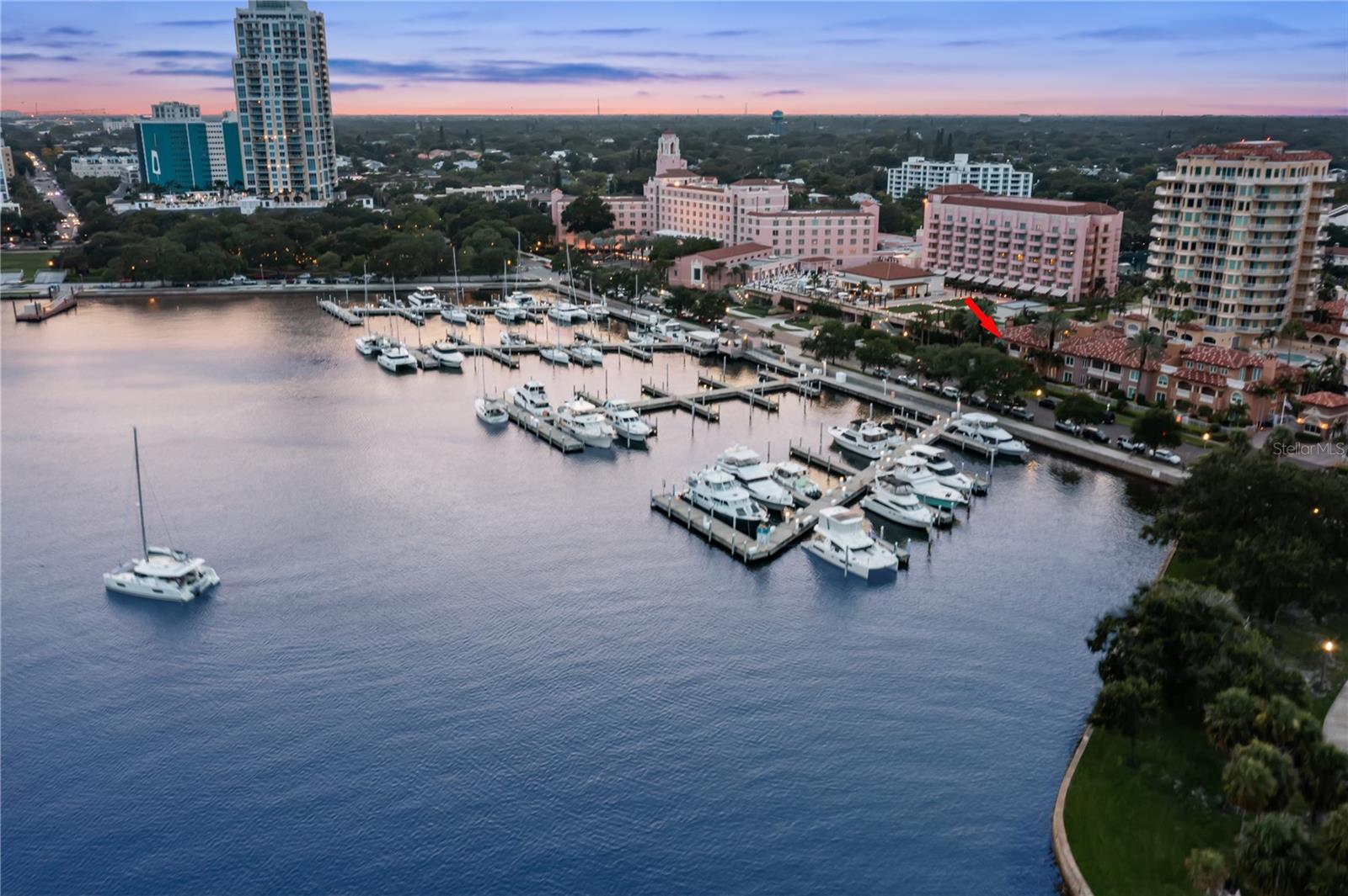 VINOY PLACE CONDO - Residential