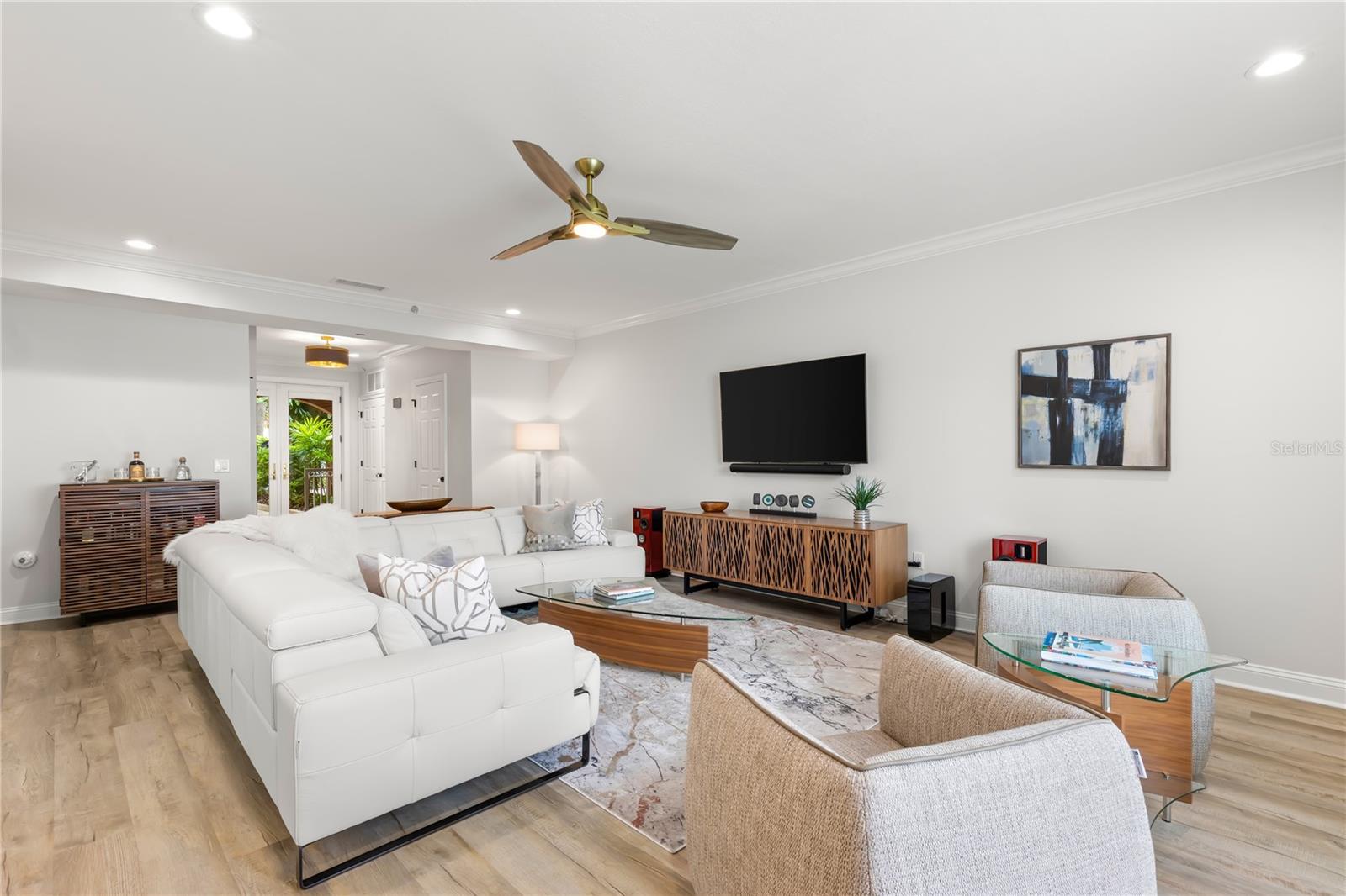 VINOY PLACE CONDO - Residential