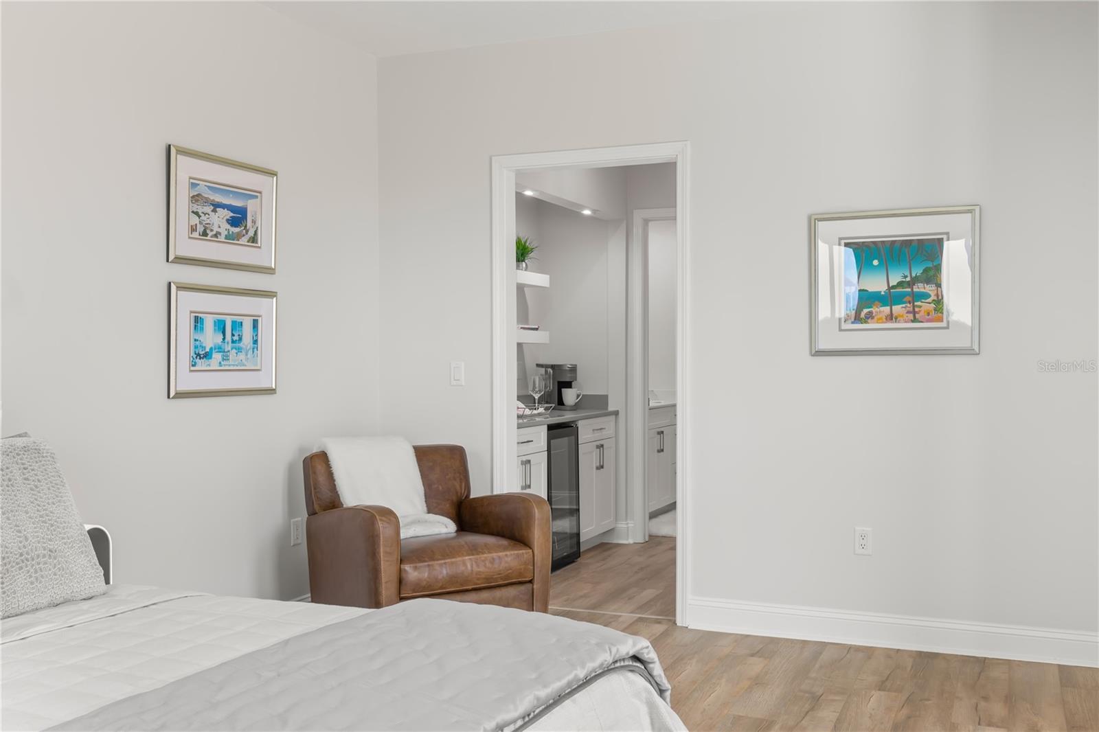 VINOY PLACE CONDO - Residential