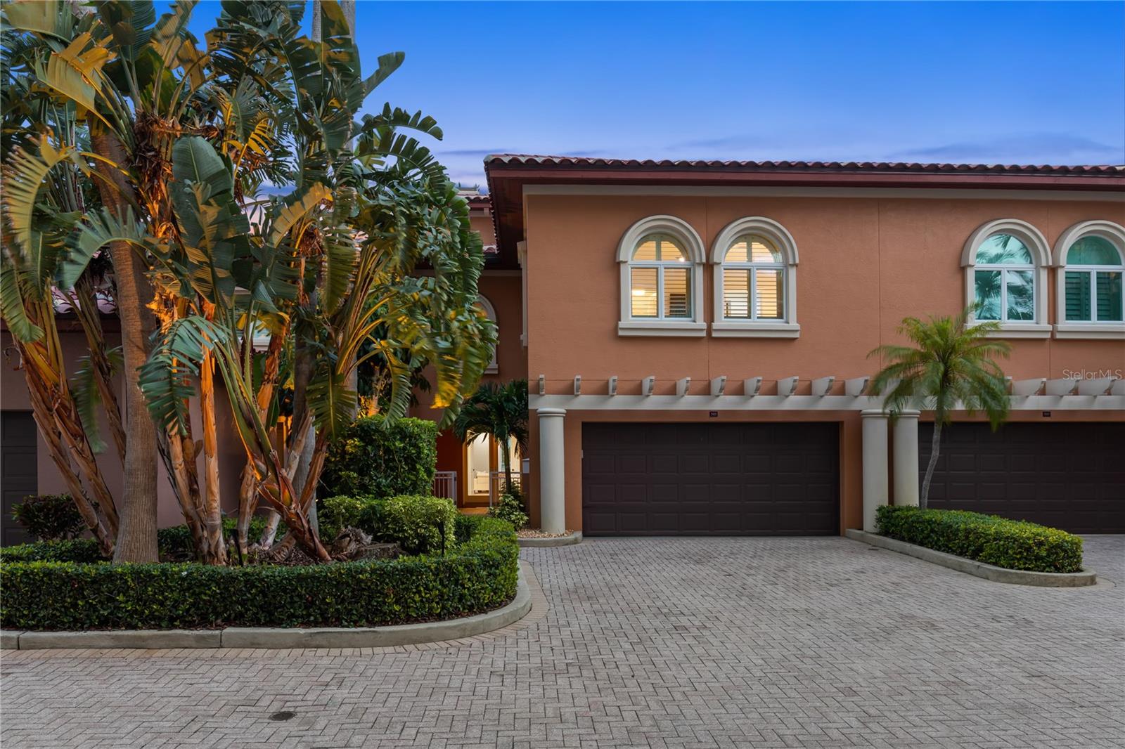 VINOY PLACE CONDO - Residential