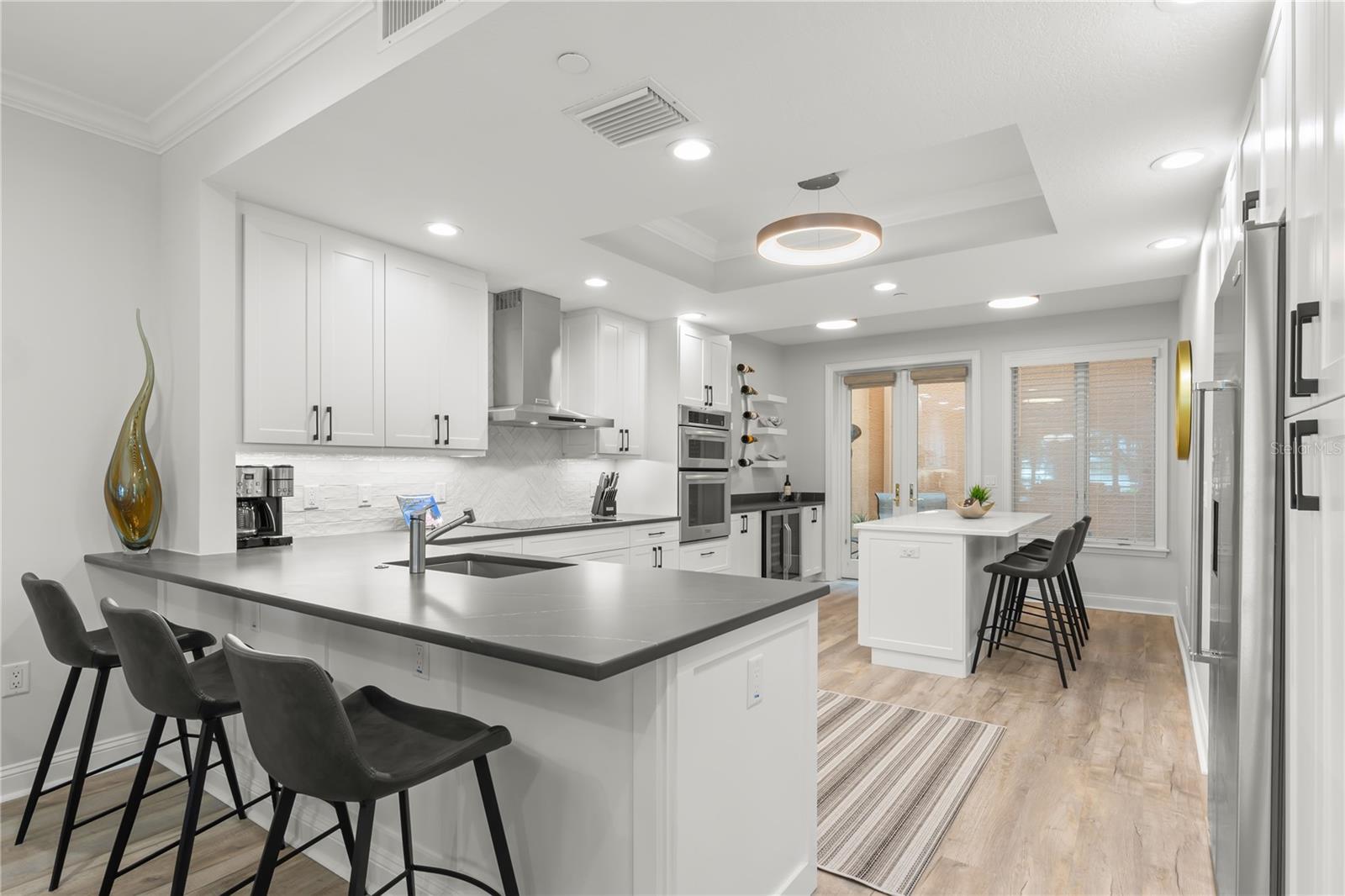 VINOY PLACE CONDO - Residential