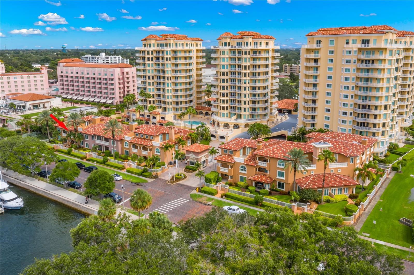 VINOY PLACE CONDO - Residential