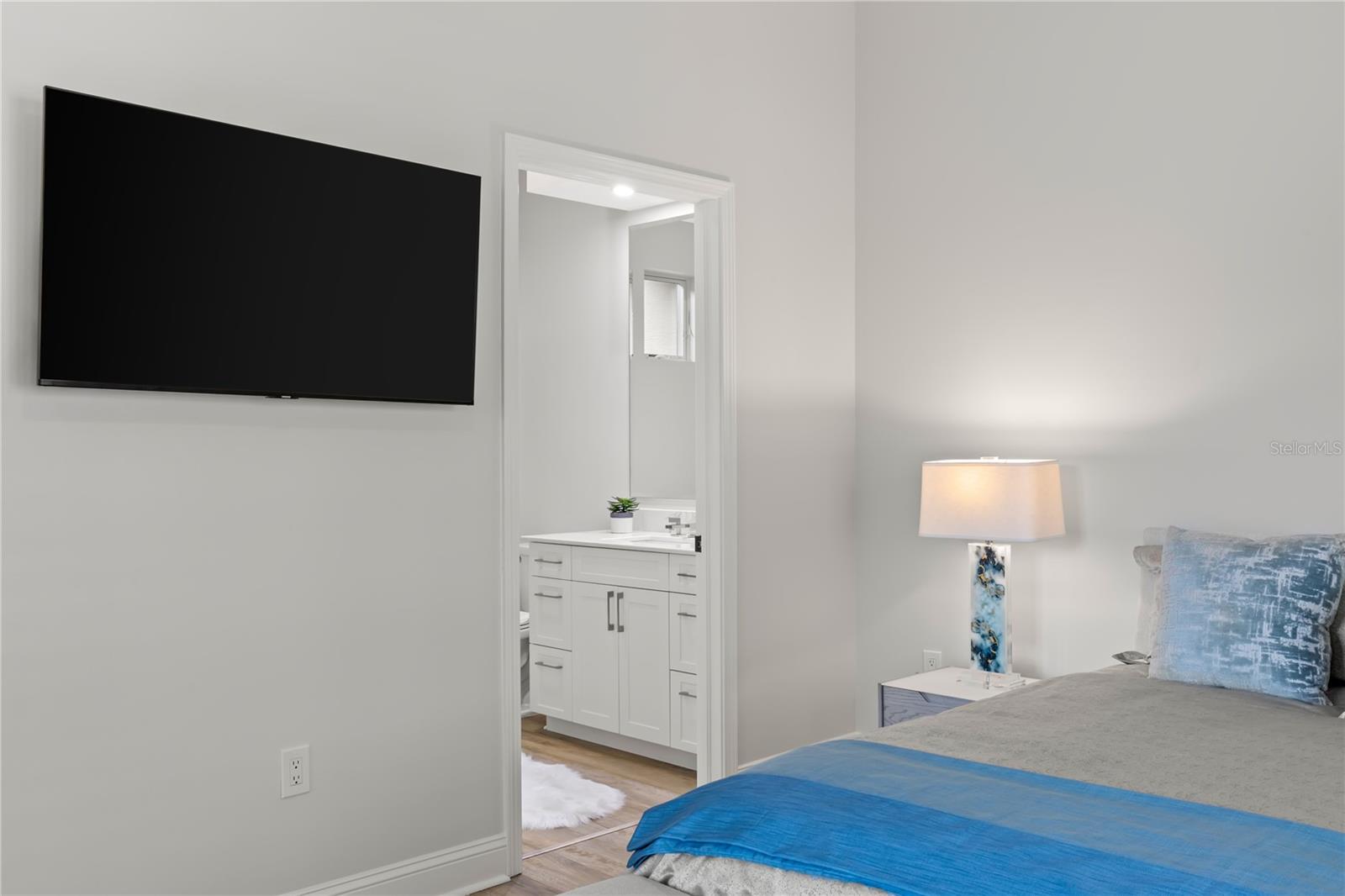 VINOY PLACE CONDO - Residential