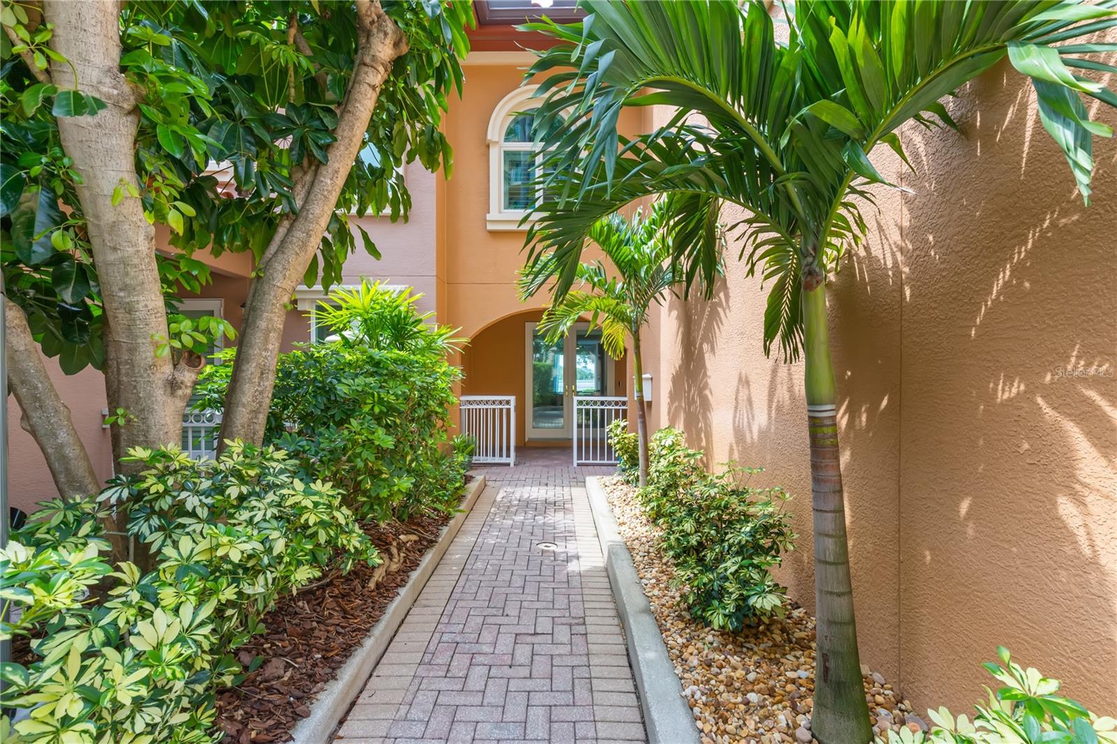 VINOY PLACE CONDO - Residential