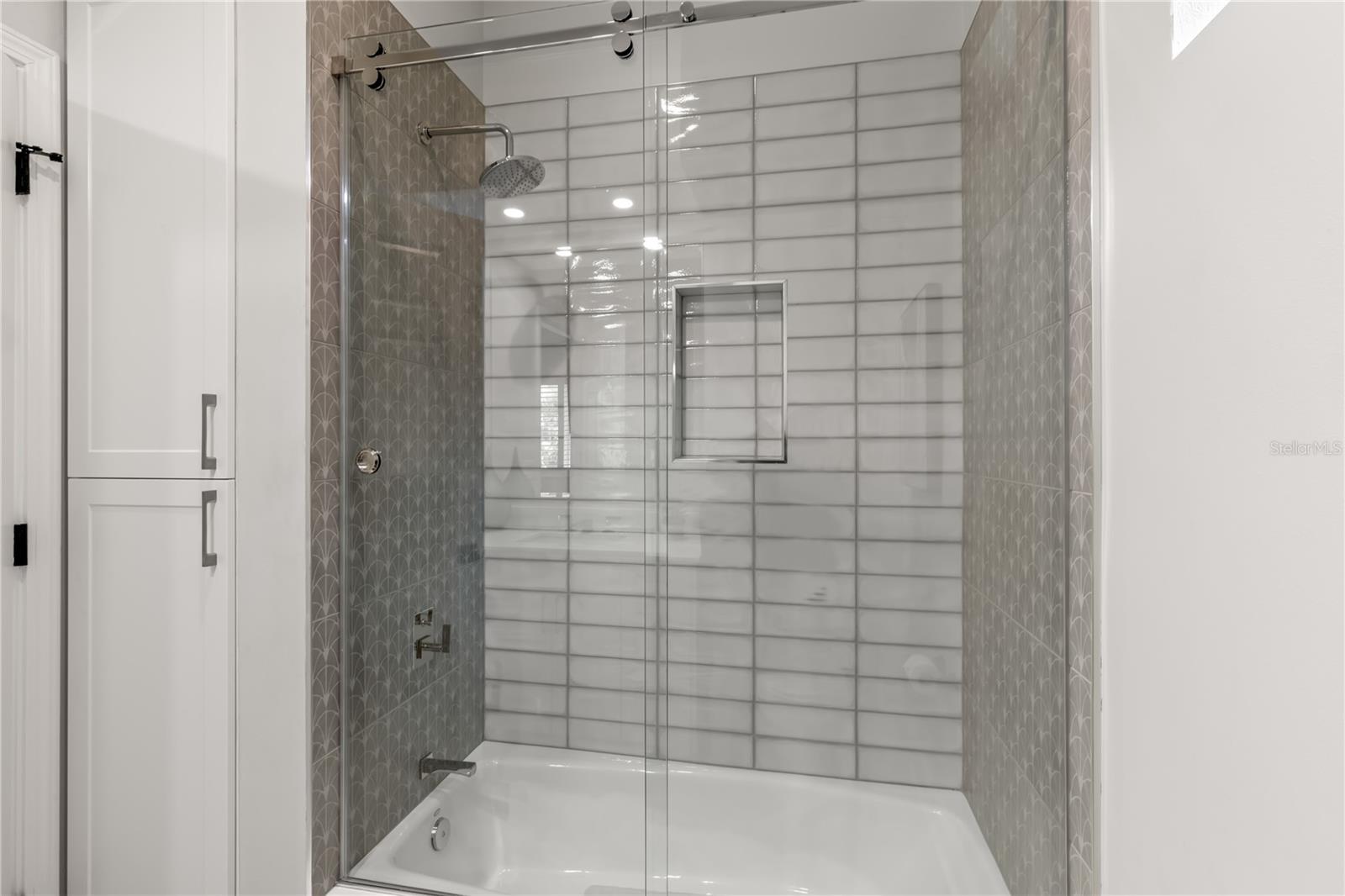 VINOY PLACE CONDO - Residential