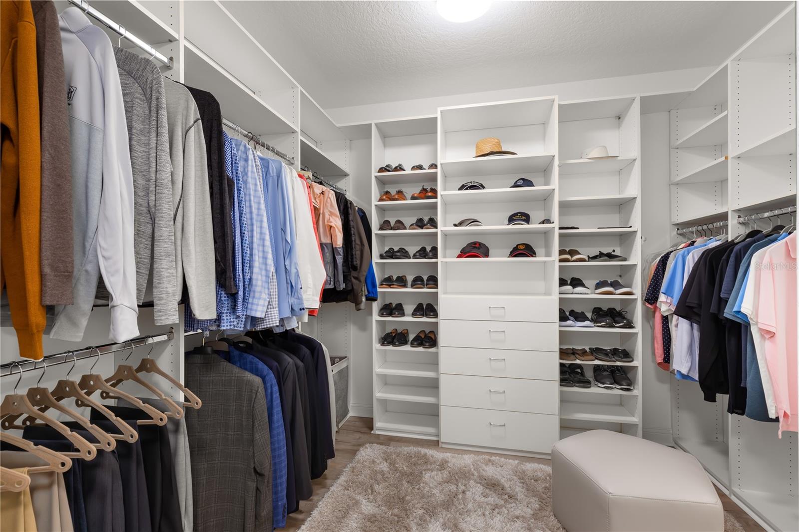 VINOY PLACE CONDO - Residential