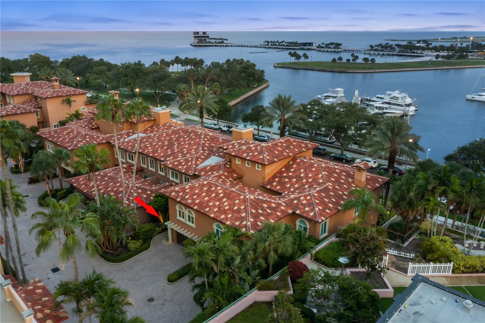 VINOY PLACE CONDO - Residential