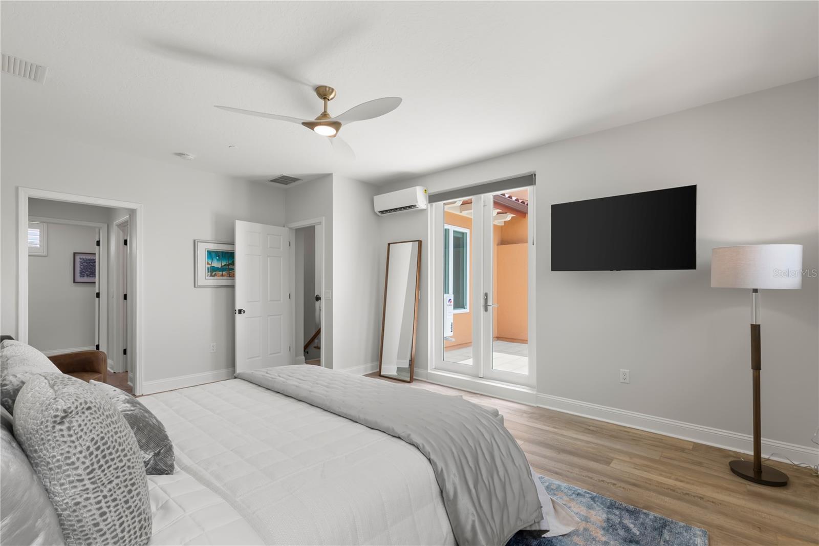 VINOY PLACE CONDO - Residential