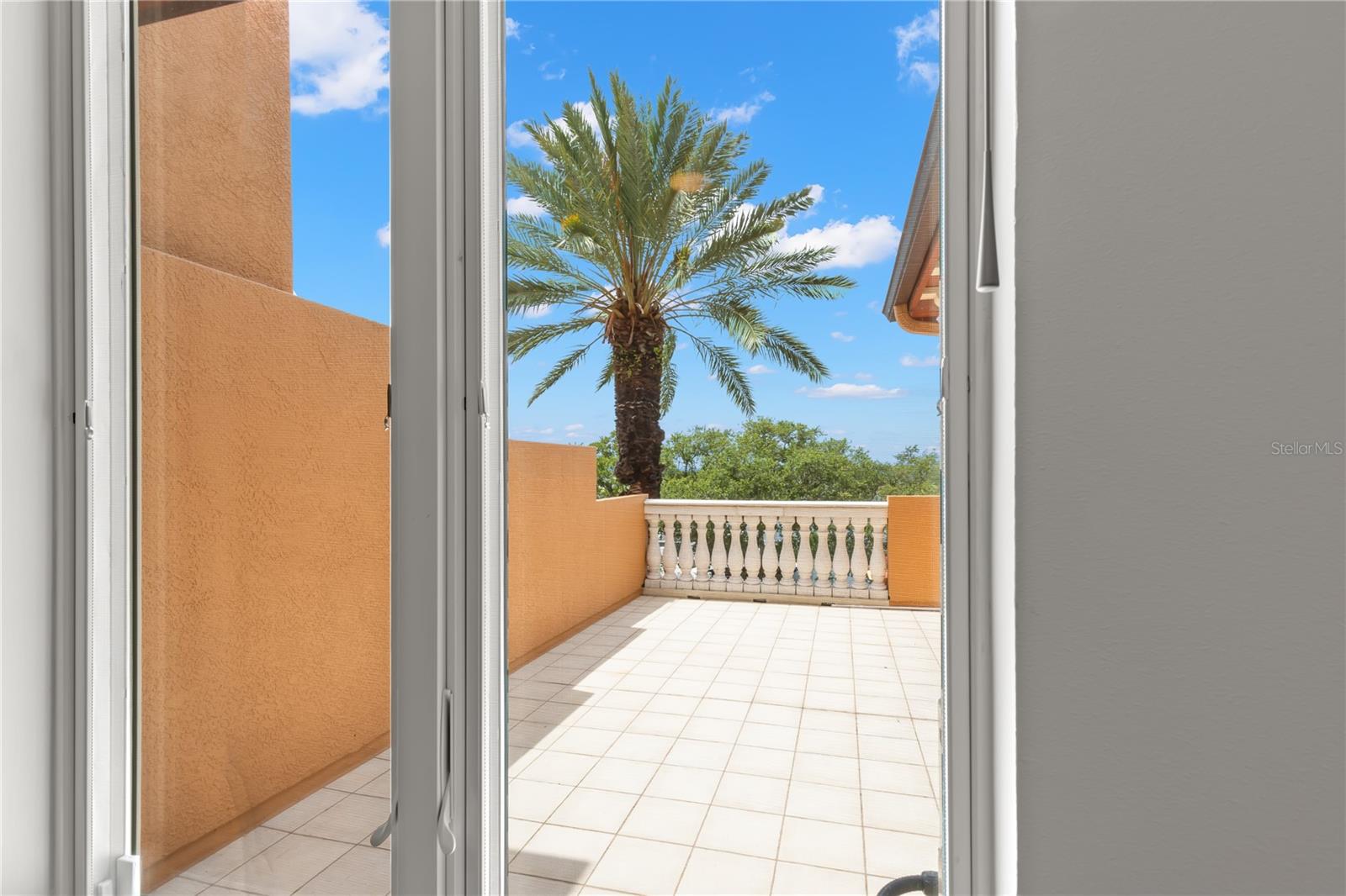 VINOY PLACE CONDO - Residential