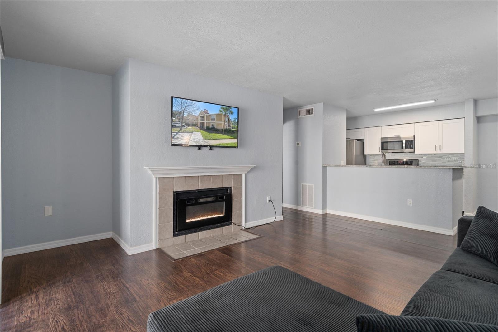 THE HIGHLANDS AT HUNTERS GREE - Residential