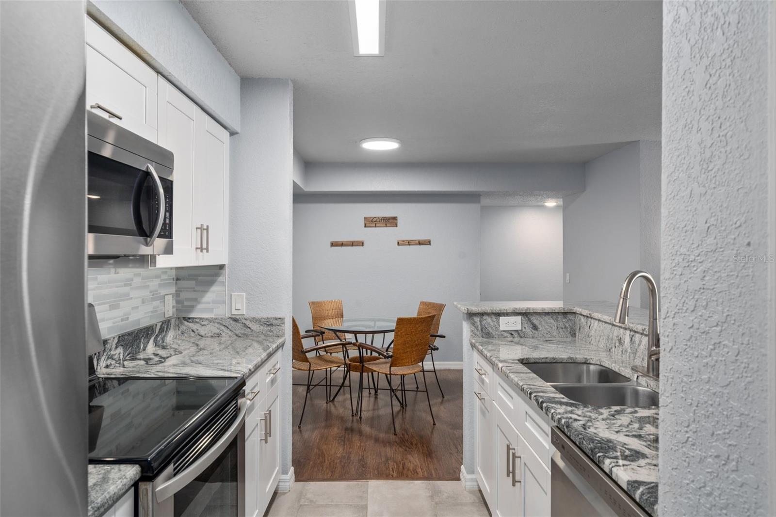 THE HIGHLANDS AT HUNTERS GREE - Residential