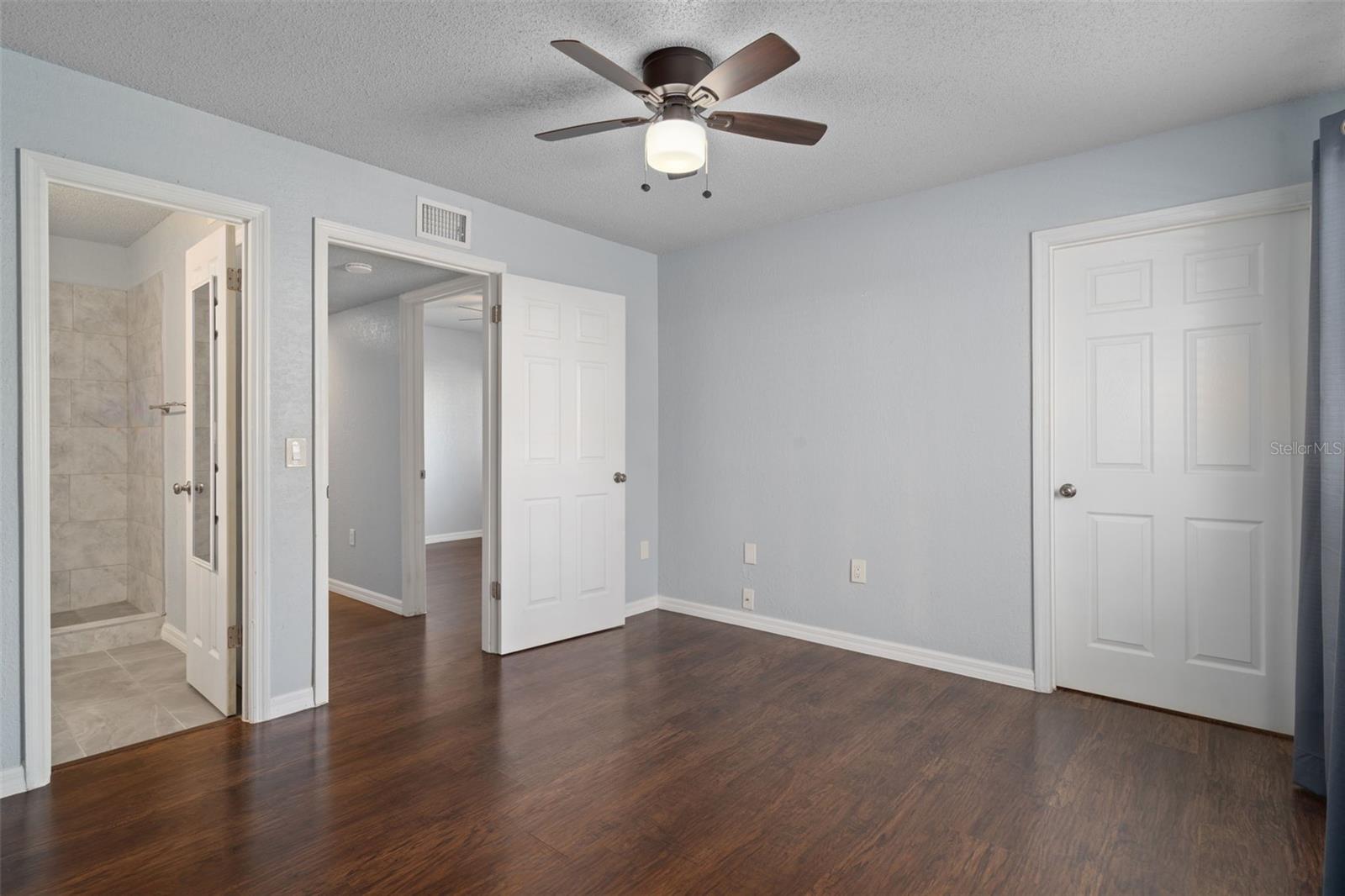 THE HIGHLANDS AT HUNTERS GREE - Residential