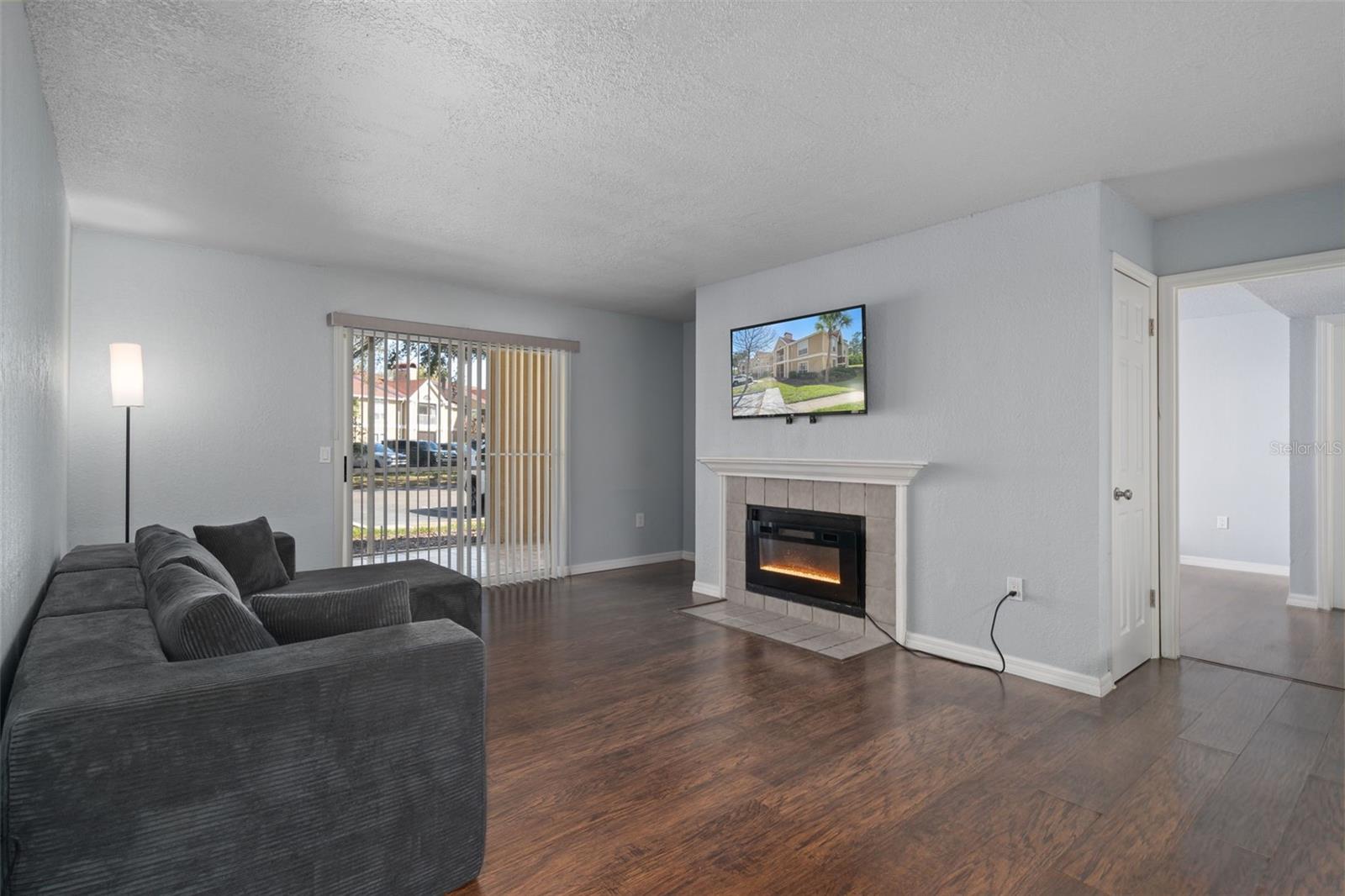 THE HIGHLANDS AT HUNTERS GREE - Residential