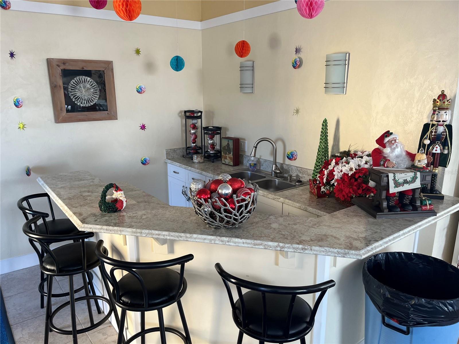 VANTAGE POINTE POOL & RACQUET CLUB CONDO - Residential Lease