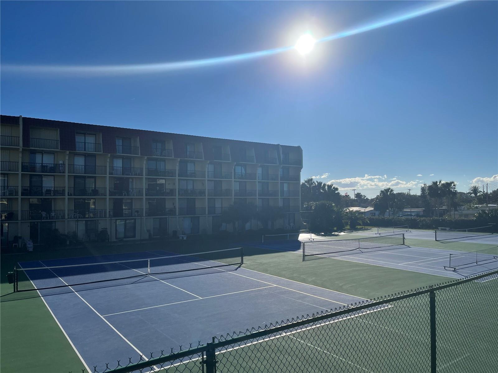 VANTAGE POINTE POOL & RACQUET CLUB CONDO - Residential Lease