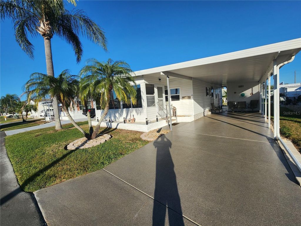 Photo of 808 53rd Avenue E #67, Bradenton, FL 34203 (MLS # A4676831)