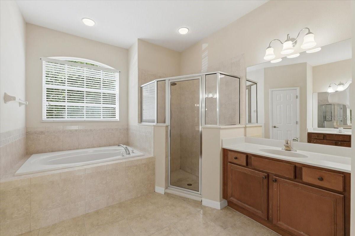 ESTATES AUBURNDALE PH 02 - Residential