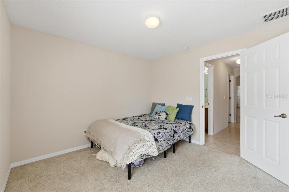 ESTATES AUBURNDALE PH 02 - Residential