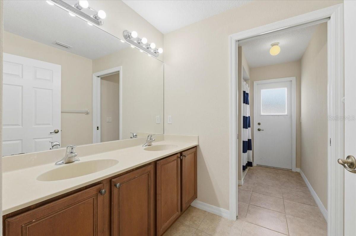 ESTATES AUBURNDALE PH 02 - Residential