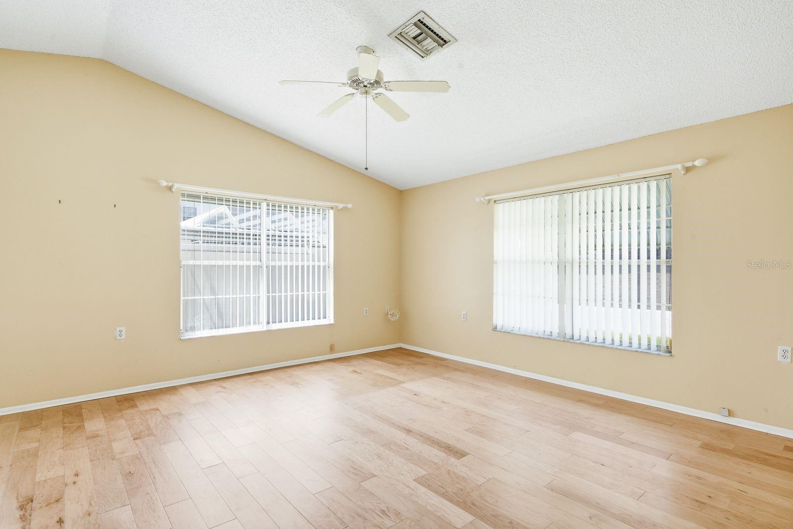 HIGHLAND LAKES UNIT THIRTYFOUR - Residential