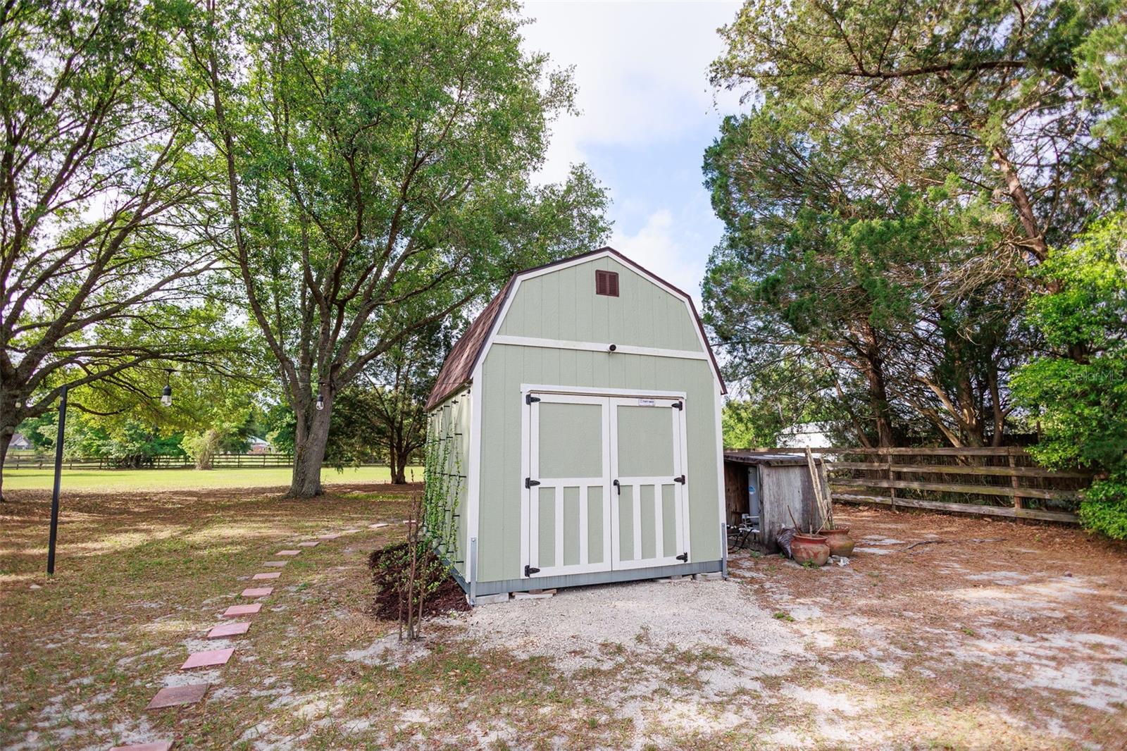 ACREAGE & UNREC - Residential