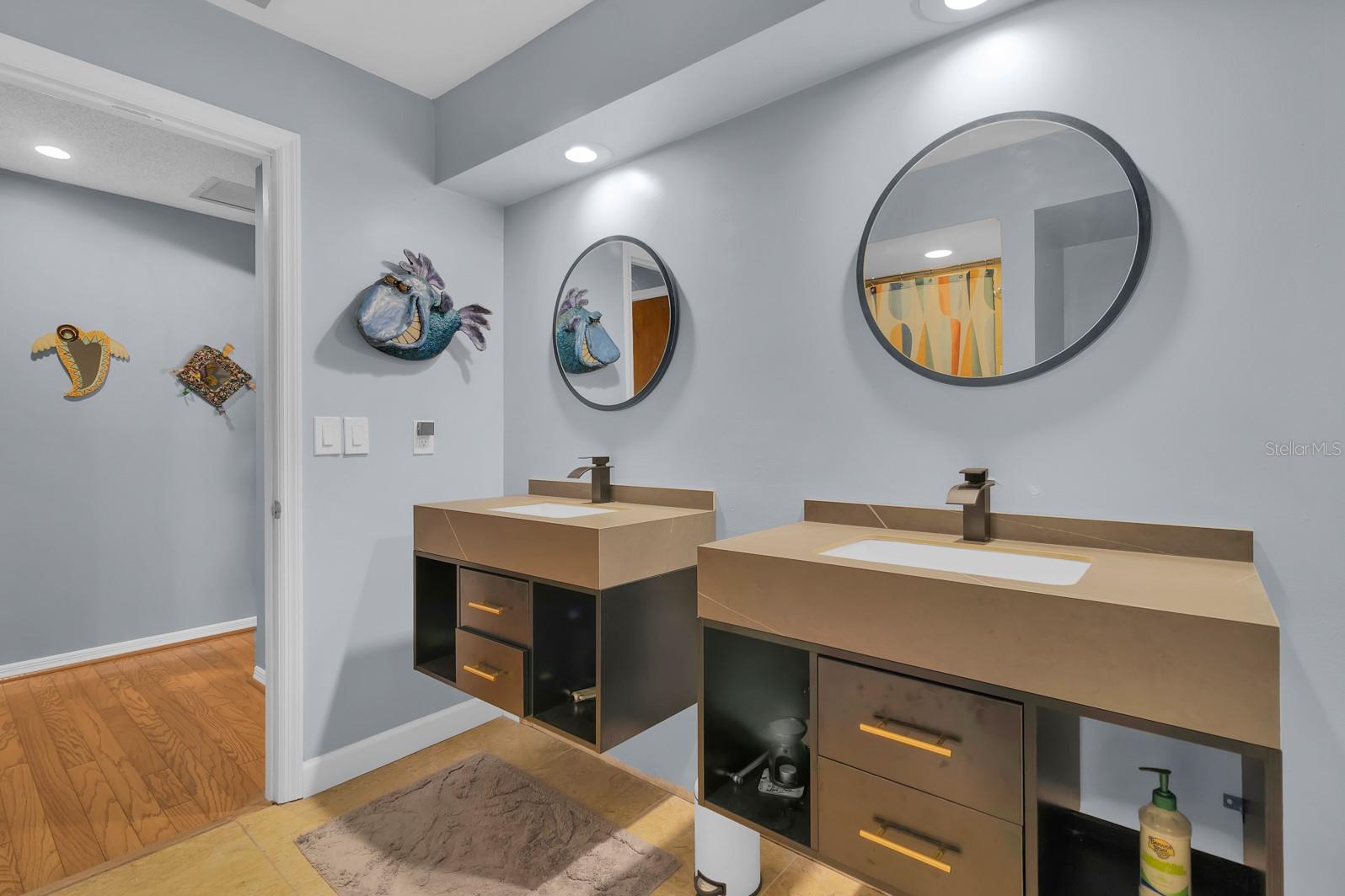 SWEETWATER OAKS - Residential