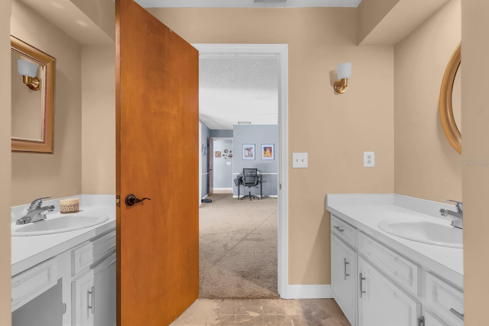 SWEETWATER OAKS - Residential