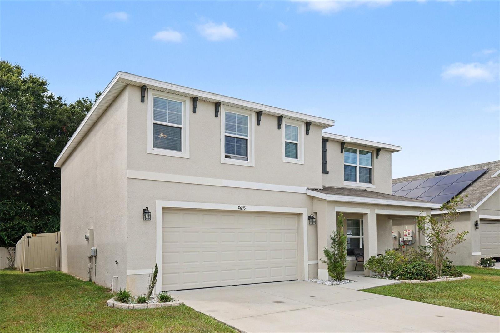 8693 TRIUMPH CIRCLE