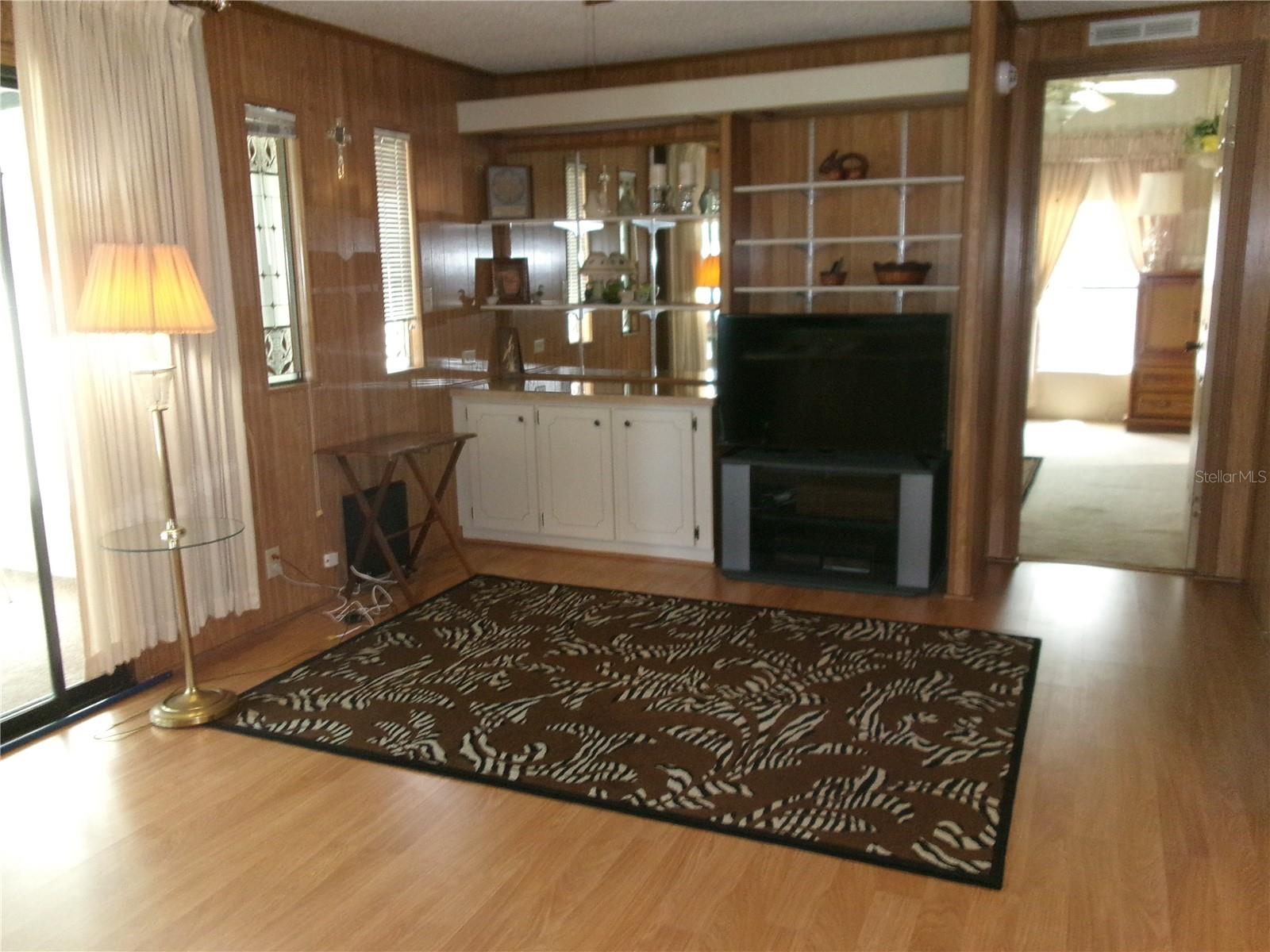 FOXWOOD LAKE ESTATES PH 01 - Residential