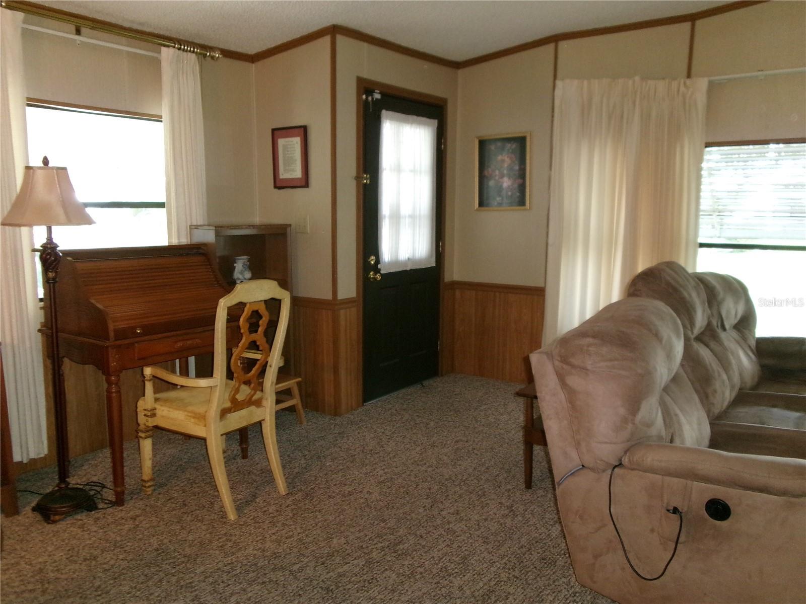 FOXWOOD LAKE ESTATES PH 01 - Residential
