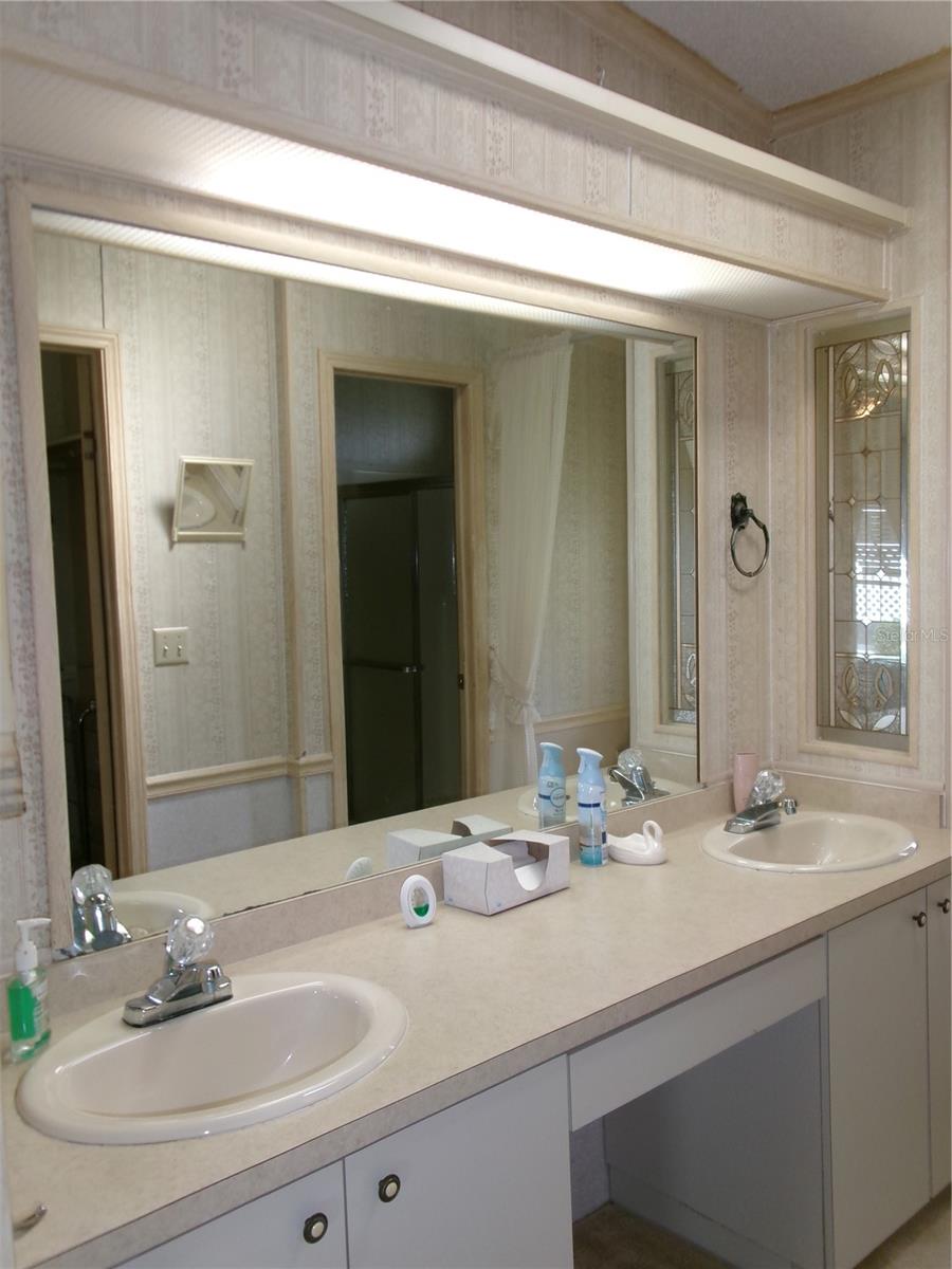 FOXWOOD LAKE ESTATES PH 01 - Residential