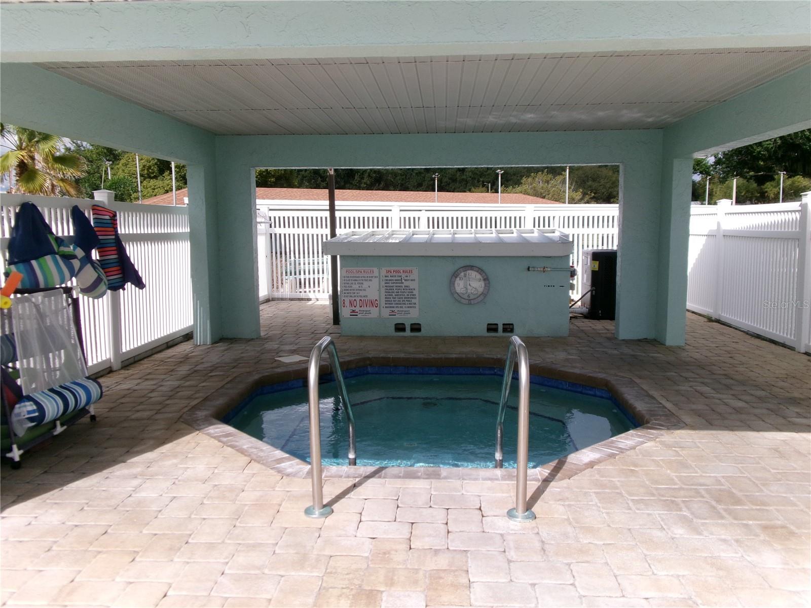 FOXWOOD LAKE ESTATES PH 01 - Residential