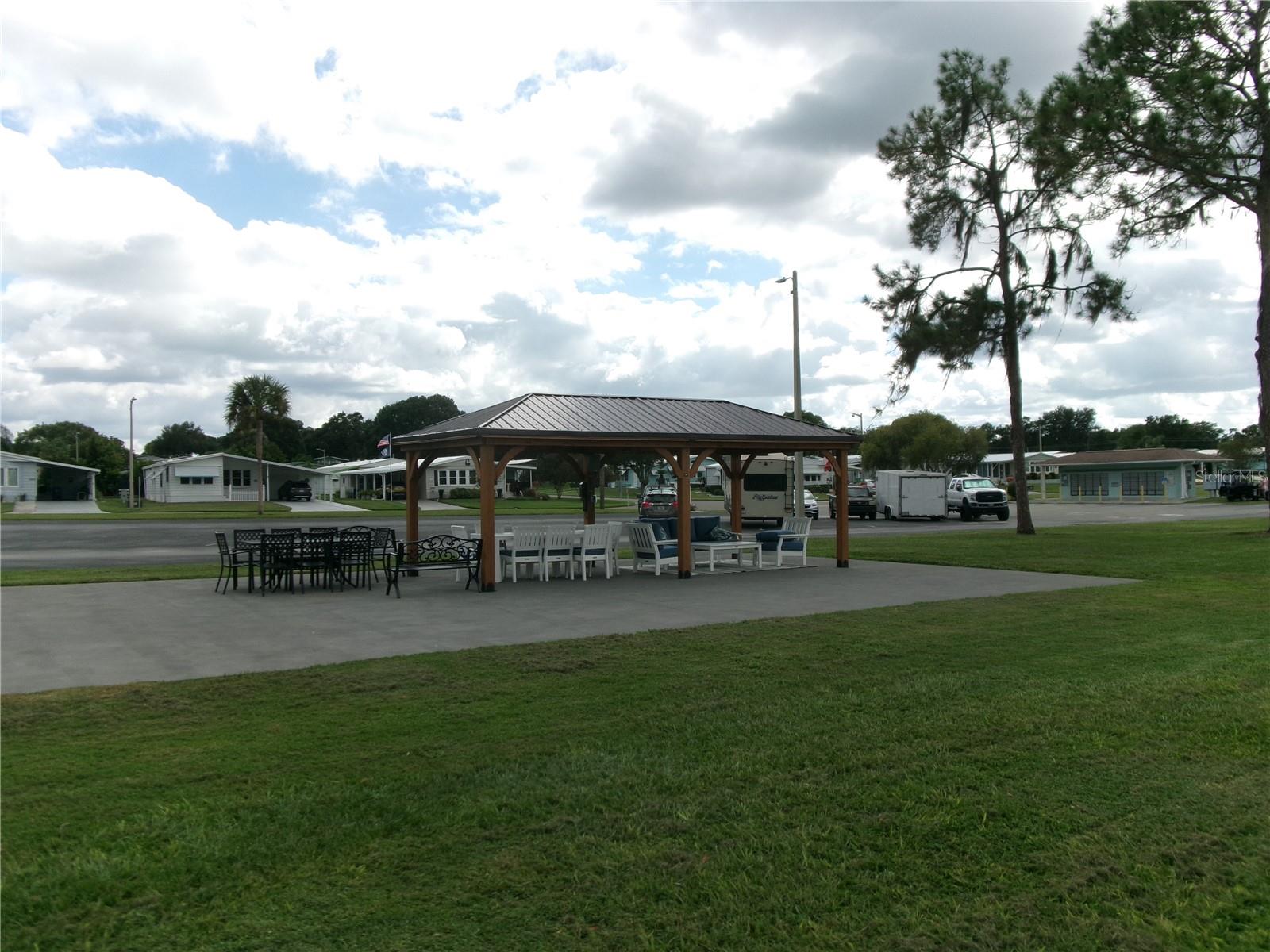 FOXWOOD LAKE ESTATES PH 01 - Residential