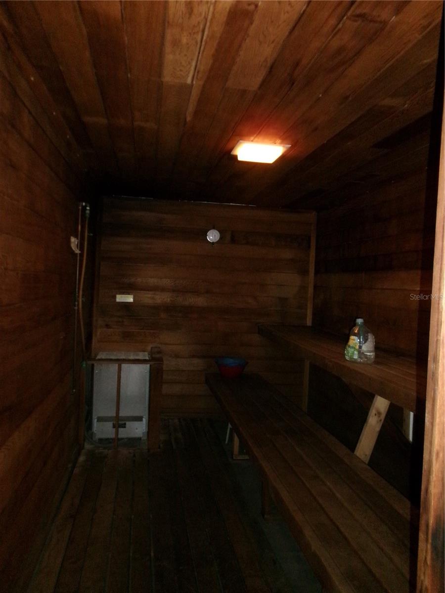 FOXWOOD LAKE ESTATES PH 01 - Residential