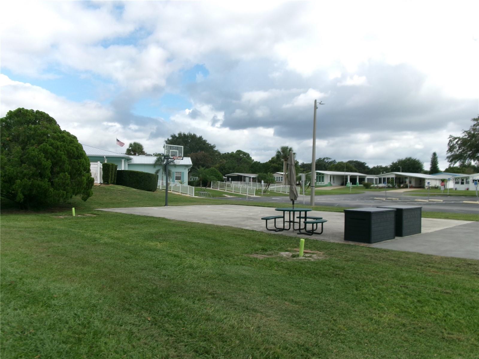 FOXWOOD LAKE ESTATES PH 01 - Residential